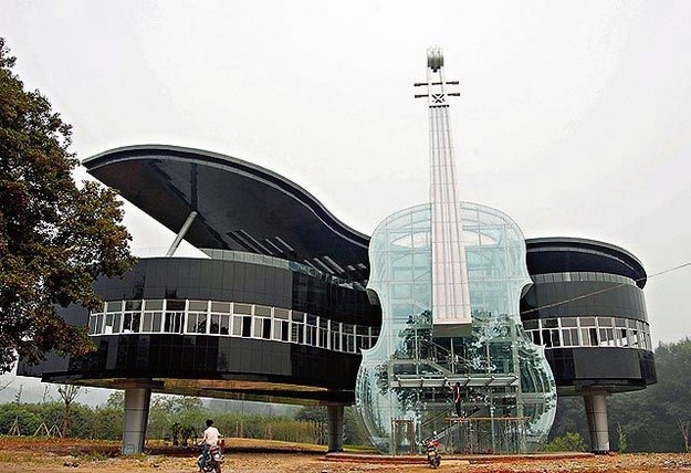 Piano house