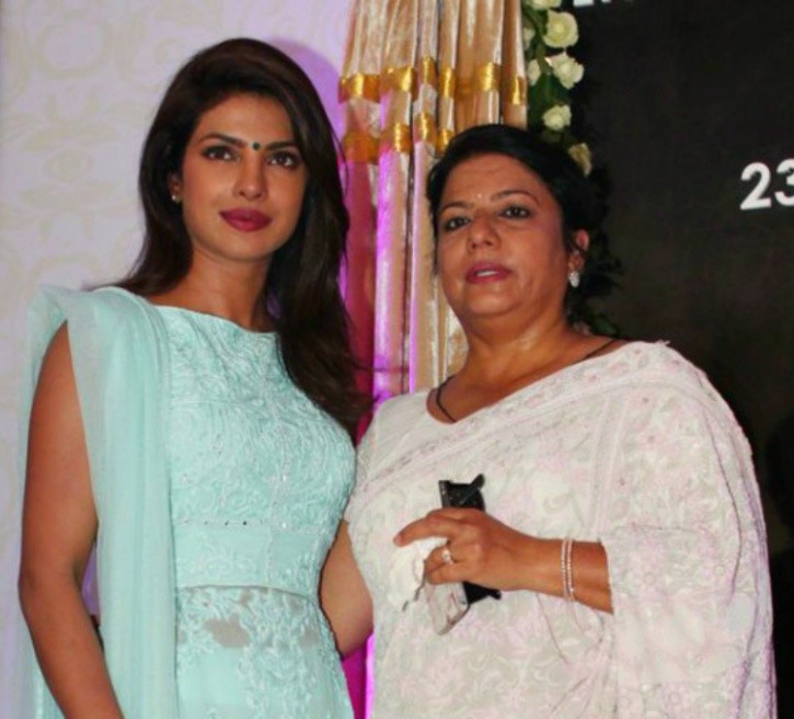 priyanka-mom2_1447053963_725x725