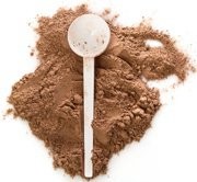 chocolate-protein-powder-and-white-scoop