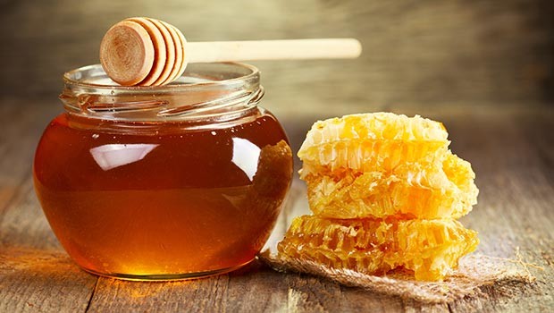 home-remedies-for-healthy-hair-honey