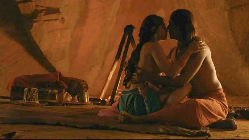 nude-scene-from-radhika-aptes-film-parched-leaked-online-before-india-release